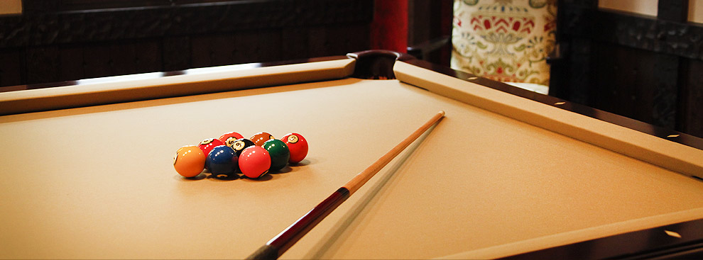 BILLIARD ROOM